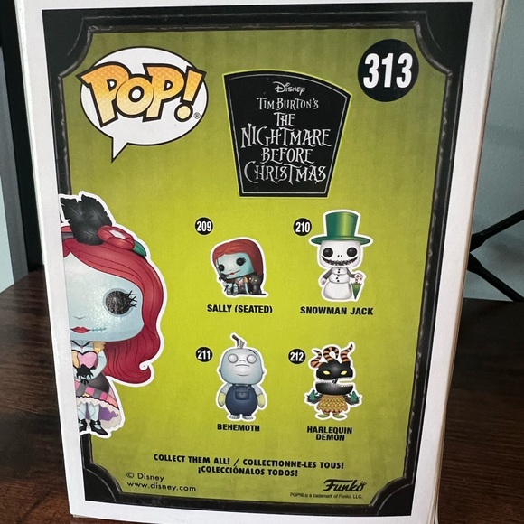 Funko Pop Dapper Sally #313 Disney Diamond collection Hot Topic Exclusive - Picture 3 of 3
